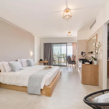 Lilium Luxury Hotel 3*