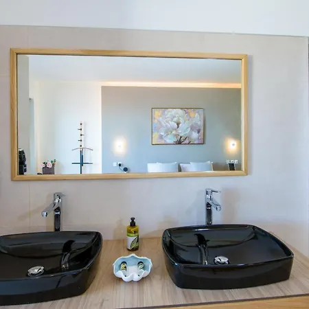 Hotel Lilium Luxury 3*